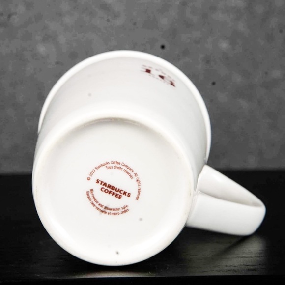 2010 Starbucks Grande Mug - Picture 2 of 2